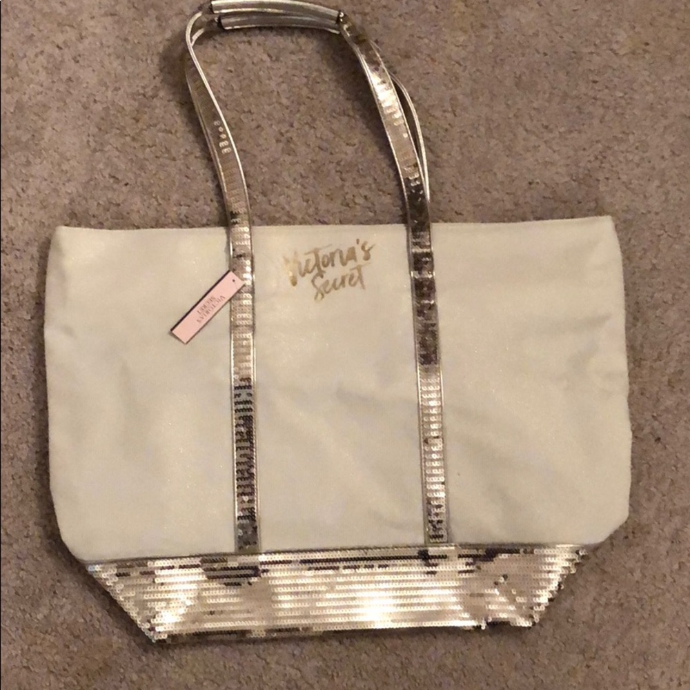 VS NEW TOTE BAG